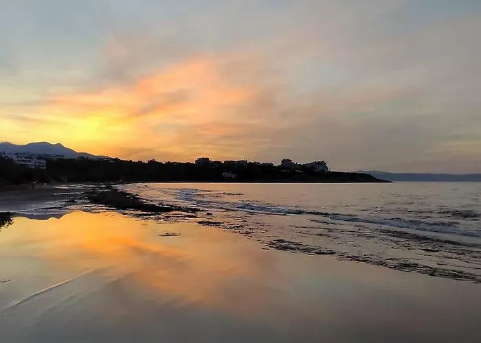 Το Σπίτι Δίπλα Στη Θάλασσα / The House By The Sea