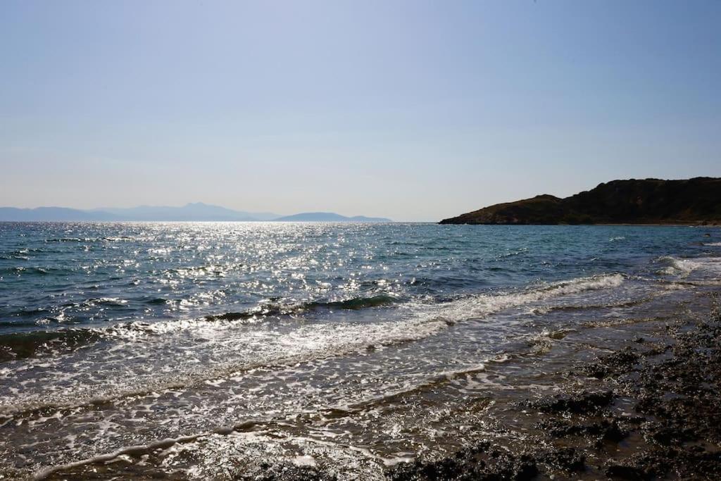 το σπίτι δίπλα στη θάλασσα / The House By The Sea Apartment